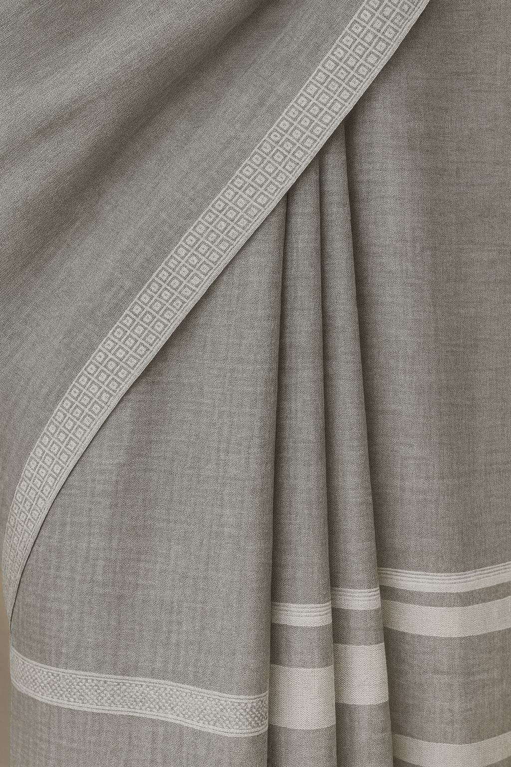 Minimalist Charcoal-Grey Everyday Linen Saree