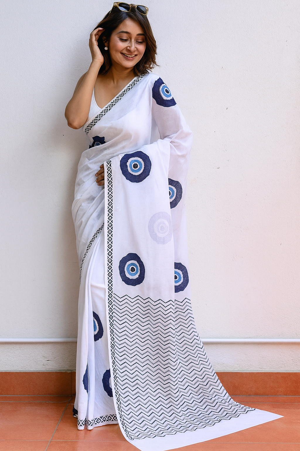 White Linen Saree with Navy Blue Circular Motifs & Zig-Zag Border