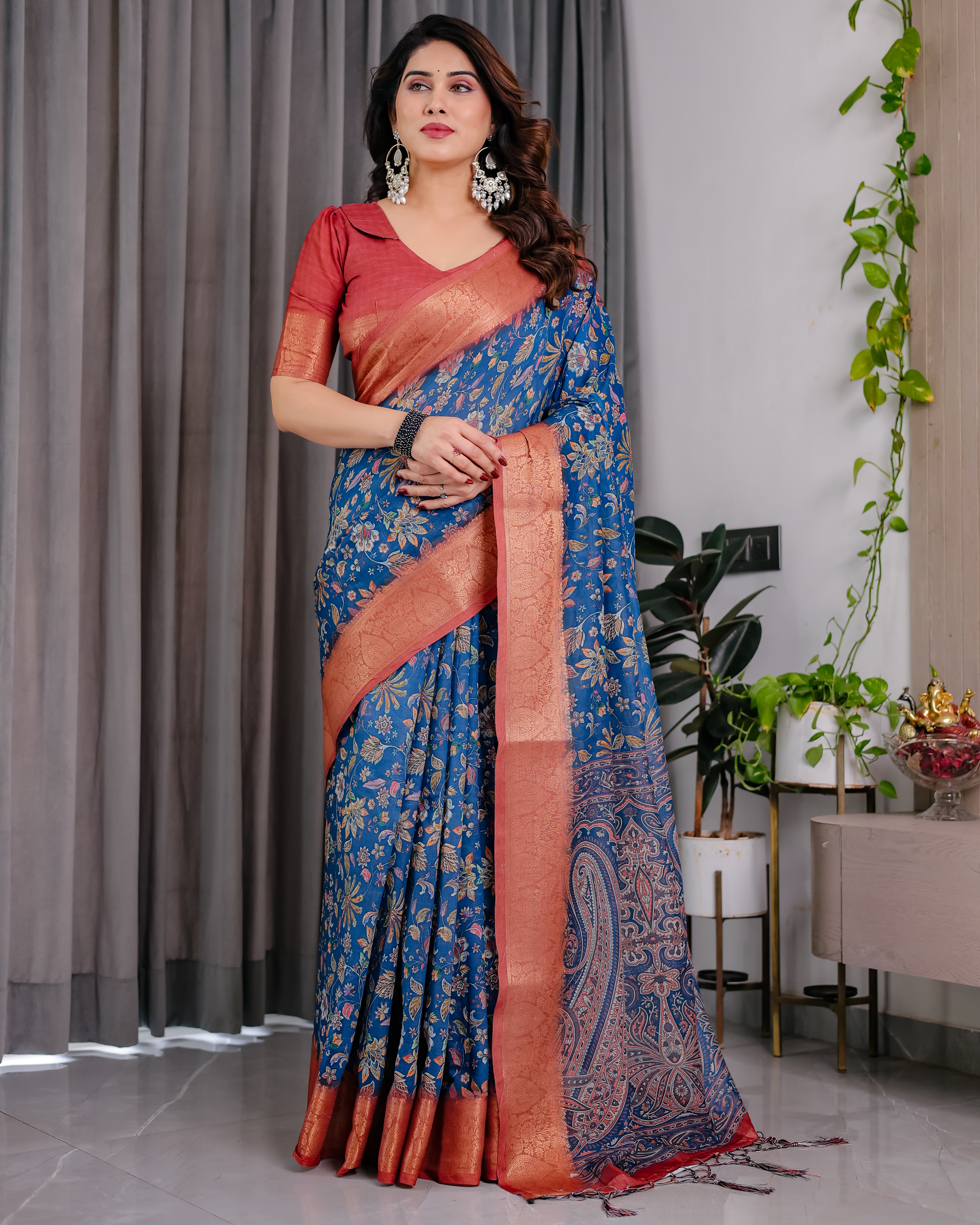 Pure Handloom Linen Saree with Floral Print & Zari Border